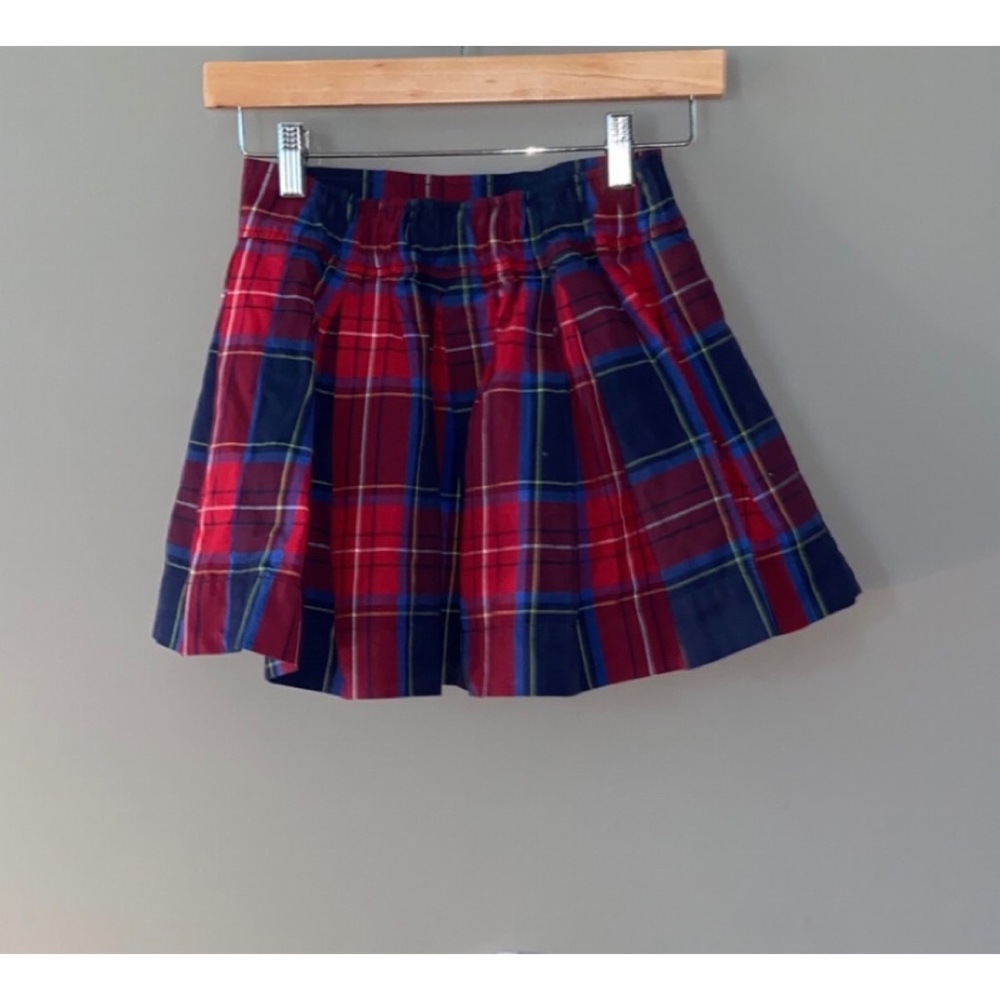 Women’s plaid skirt